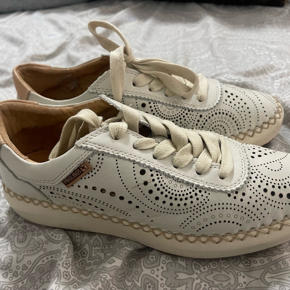 PIKOLINOS White Perforated Leather Sneakers